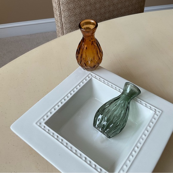 Green Glass Bud Vase Platter Decoration - Picture 5 of 5